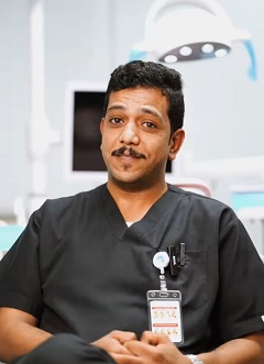 صورة دكتور راشد المهنا - طبيب/ة اسنان - عيادات الاسنان/Dental - مجمع اكسيل كير الطبي